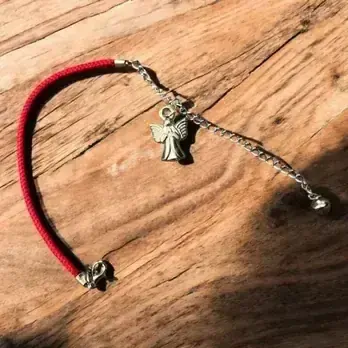 Produto: Pulseira Artesanal da Sorte e Proteção com Símbolos Espirituais e Mantras Energéticos